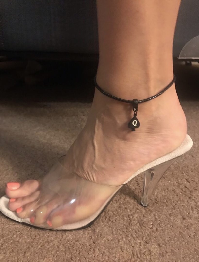 Anklet + Clear heels = QoS