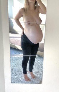 thefunmilf-pregnant-MbiGis.jpg