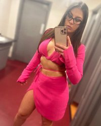 alice-ardelean-romanca-din-mma-care-castiga-o-avere-din-onlyfans-z80-000-de-dolari-in-doua-lun...jpg