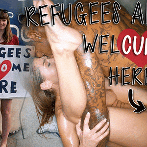 Refugees Welcome.gif