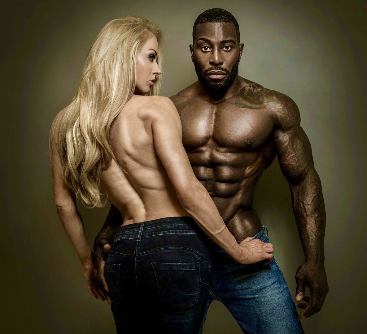 Brit bodybuilder couple, Rosanna & Don.jpg